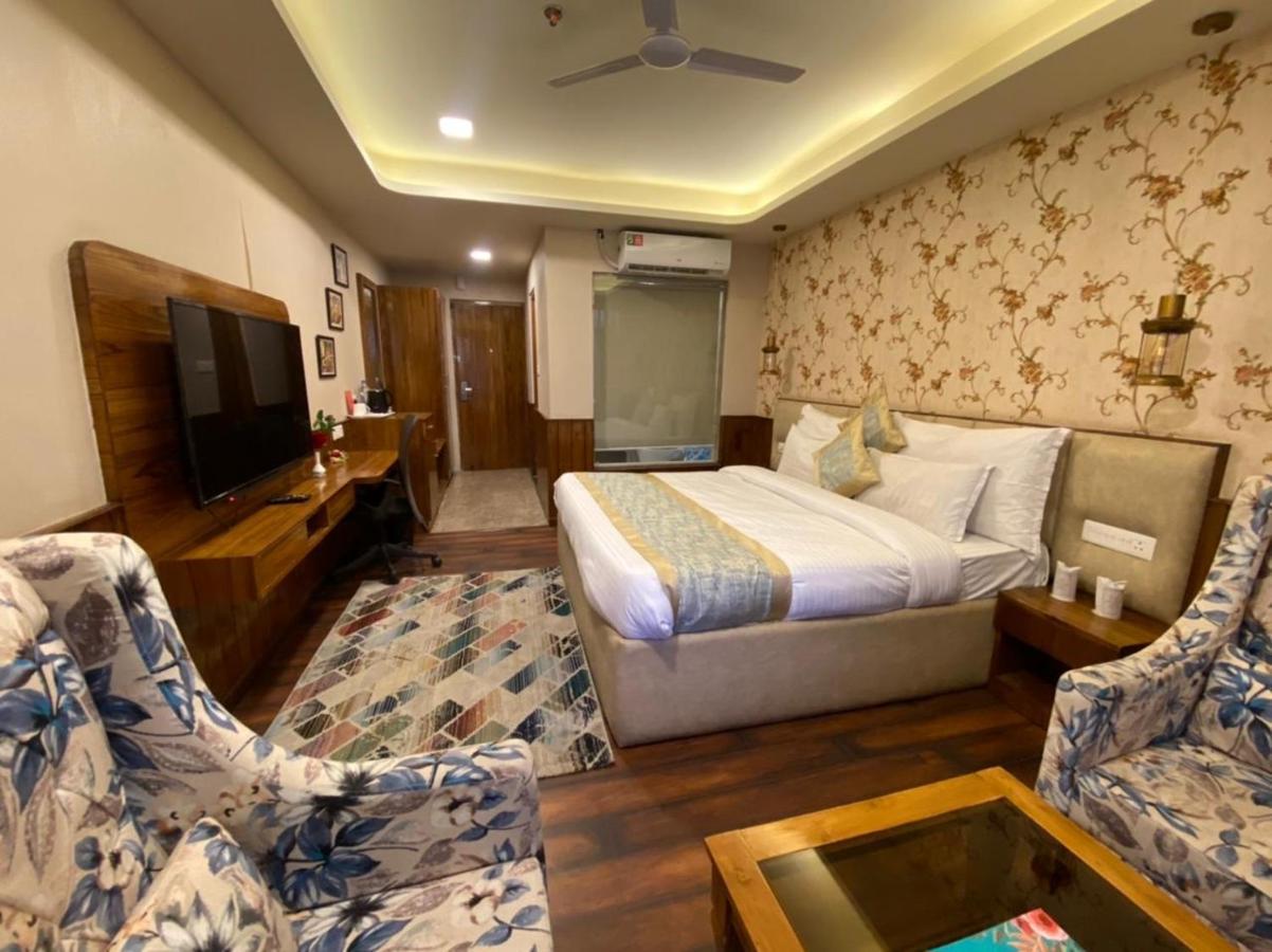 Royal Castle Hotel